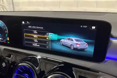 Vendo Mercedes-Benz A 250 Limousine 2022 - 31950 EUR, 32438 km - AUTO.MOTO.pt