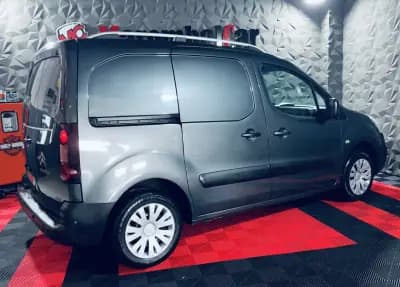 Vendo Citroën Berlingo 2015 - 6990 EUR, 257315 km - AUTO.MOTO.pt