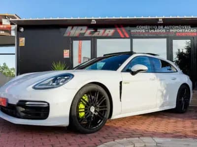 Vendo Porsche Panamera Sport Turismo 2020 - 72990 EUR, 132000 km - AUTO.MOTO.pt