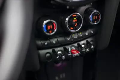 Vendo MINI 2014 - 14900 EUR, 163461 km - AUTO.MOTO.pt