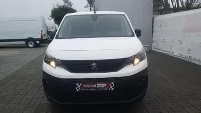 Vendo Peugeot Partner 2021 - 14750 EUR, 120590 km - AUTO.MOTO.pt