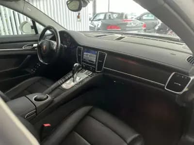 Sell Porsche Panamera 2015 - 43490 EUR, 112611 km - AUTO.MOTO.pt
