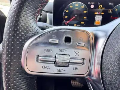 Sell Mercedes-Benz A 180 2018 - 26500 EUR, 93000 km - AUTO.MOTO.pt