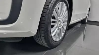 Vendo Volkswagen Up! 2016 - 8990 EUR, 150000 km - AUTO.MOTO.pt