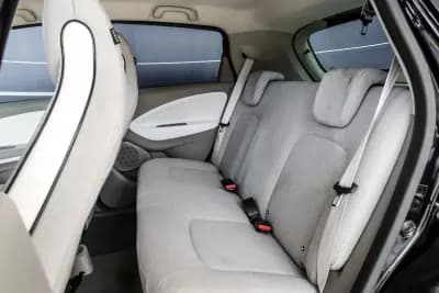 Vendo Renault Zoe 2017 - 15000 EUR, 45000 km - AUTO.MOTO.pt