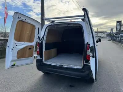 Vendo Peugeot Partner 2019 - 13990 EUR, 150000 km - AUTO.MOTO.pt