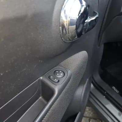 Vendo Fiat 500C 2013 - 9750 EUR, 111063 km - AUTO.MOTO.pt