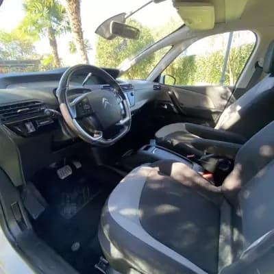 Vendo Citroën C4 Picasso 2016 - 13990 EUR, 168400 km - AUTO.MOTO.pt