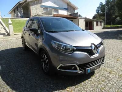 Vendo Renault Captur 2016 - 12990 EUR, 148000 km - AUTO.MOTO.pt