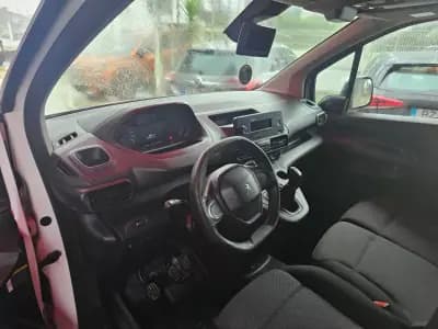 Sell Peugeot Partner 2020 - 9250 EUR, 157000 km - AUTO.MOTO.pt