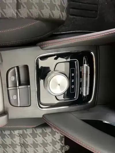 Vendo MG ZS 2021 - 22900 EUR, 41000 km - AUTO.MOTO.pt