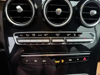 Vendo Mercedes-Benz GLC 300 2021 - 46900 EUR, 129900 km - AUTO.MOTO.pt