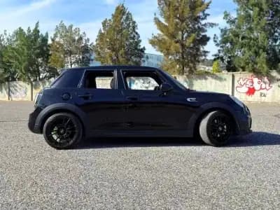 Sell MINI 2015 - 18900 EUR, 132000 km - AUTO.MOTO.pt