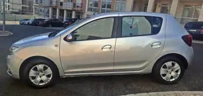 Vendo Dacia Sandero 2018 - 8500 EUR, 155000 km - AUTO.MOTO.pt