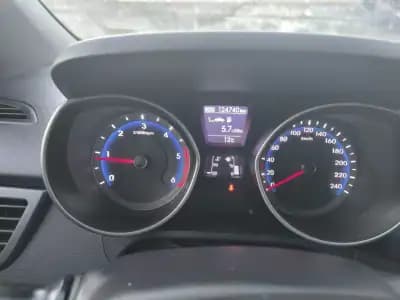 Vendo Hyundai i30 2016 - 11490 EUR, 122000 km - AUTO.MOTO.pt