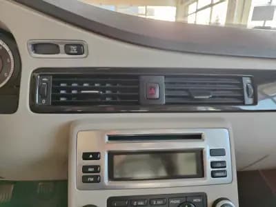 Sell Volvo XC 70 2010 - 13250 EUR, 324000 km - AUTO.MOTO.pt