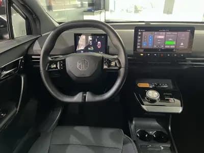 Vendo MG MG4 2023 - 19600 EUR, 23467 km - AUTO.MOTO.pt