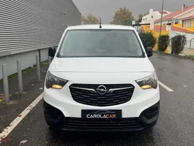 Vendo Opel Combo 2022 - 13950 EUR, 129000 km - AUTO.MOTO.pt