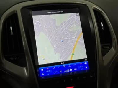 Vendo Opel Astra Sports Tourer 2011 - 6250 EUR, 235000 km - AUTO.MOTO.pt