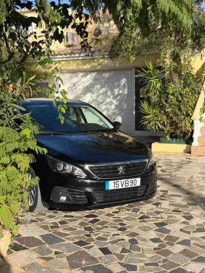 Vendo Peugeot 308 SW 2018 - 15900 EUR, 117320 km - AUTO.MOTO.pt
