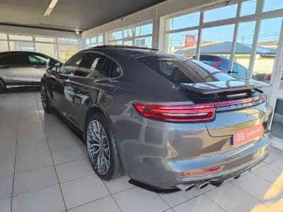 Sell Porsche Panamera 2017 - 67750 EUR, 99900 km - AUTO.MOTO.pt