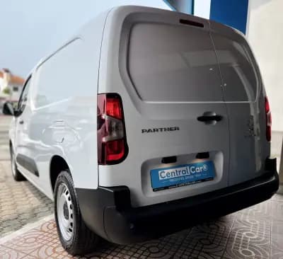 Vendo Peugeot Partner 2023 - 17950 EUR, 53000 km - AUTO.MOTO.pt