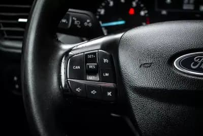 Vendo Ford Focus SW 2023 - 18990 EUR, 64785 km - AUTO.MOTO.pt