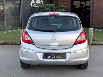 Vendo Opel Corsa 2007 - 2350 EUR, 213920 km - AUTO.MOTO.pt