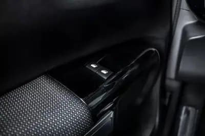 Sell Citroën C4 Cactus 2016 - 10550 EUR, 98640 km - AUTO.MOTO.pt