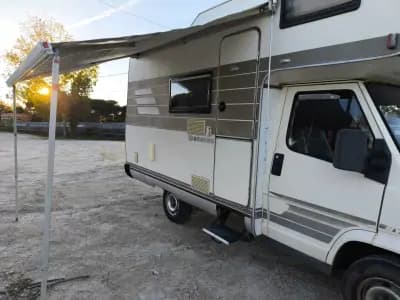 Vendo Fiat Ducato 1992 - 13965 EUR, 207000 km - AUTO.MOTO.pt