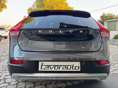 Sell Volvo V40 Cross Country 2013 - 13500 EUR, 164000 km - AUTO.MOTO.pt