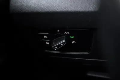 Sell Volkswagen Passat Variant 2017 - 10900 EUR, 290131 km - AUTO.MOTO.pt