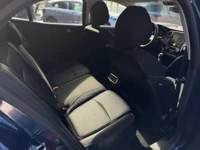 Sell Renault Mégane 2018 - 14900 EUR, 105000 km - AUTO.MOTO.pt