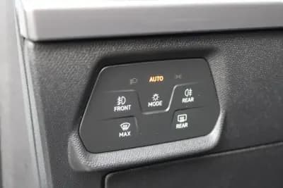 Vendo SEAT Leon ST 2021 - 19990 EUR, 184000 km - AUTO.MOTO.pt