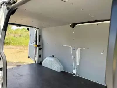 Vendo Ford Transit 2021 - 19965 EUR, 121500 km - AUTO.MOTO.pt