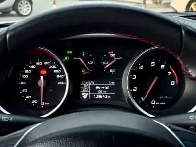 Vendo Alfa Romeo Giulietta 2016 - 13950 EUR, 139000 km - AUTO.MOTO.pt