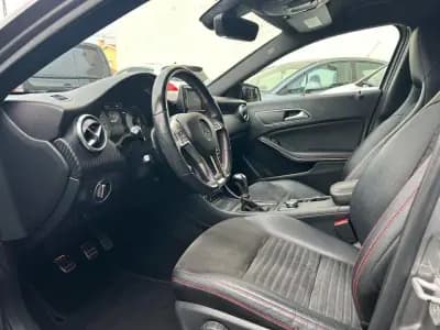 Vendo Mercedes-Benz A 180 2015 - 16990 EUR, 179000 km - AUTO.MOTO.pt