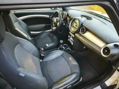 Vendo MINI 2008 - 8500 EUR, 180878 km - AUTO.MOTO.pt