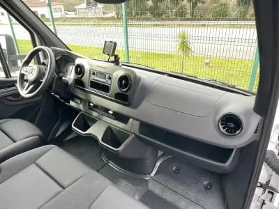 Vendo Mercedes-Benz Sprinter 2023 - 49750 EUR, 54000 km - AUTO.MOTO.pt