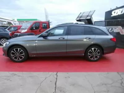 Vendo Mercedes-Benz C 180 2017 - 24900 EUR, 141265 km - AUTO.MOTO.pt