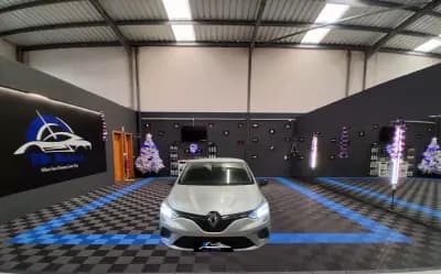 Sell Renault Clio 2023 - 14990 EUR, 34516 km - AUTO.MOTO.pt