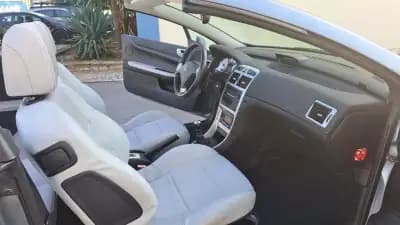 Sell Peugeot 307 CC 2006 - 6980 EUR, 225826 km - AUTO.MOTO.pt