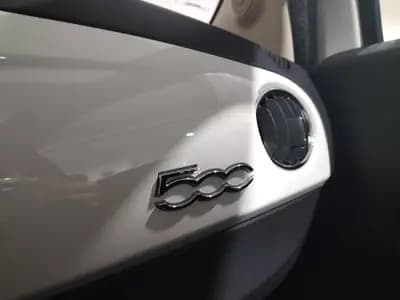 Vendo Fiat 500 2017 - 8490 EUR, 124000 km - AUTO.MOTO.pt