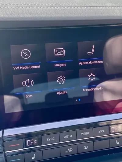 Vendo Volkswagen Touareg 2019 - 47500 EUR, 111935 km - AUTO.MOTO.pt
