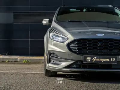 Vendo Ford S-Max 2022 - 34990 EUR, 176600 km - AUTO.MOTO.pt