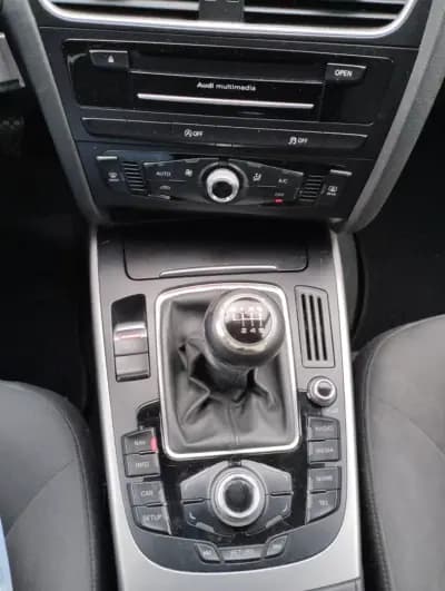 Vendo Audi A4 Avant 2014 - 15250 EUR, 170000 km - AUTO.MOTO.pt