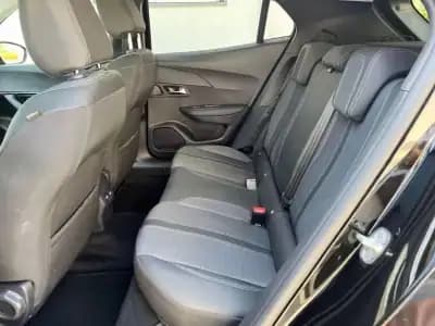 Vendo Peugeot e-2008 2022 - 21990 EUR, 30000 km - AUTO.MOTO.pt