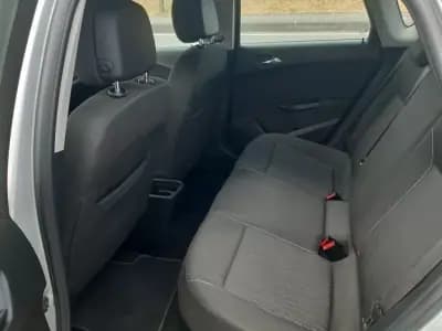 Vendo Opel Astra 2013 - 9900 EUR, 179980 km - AUTO.MOTO.pt