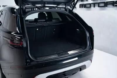 Sell Land Rover Range Rover Velar 2021 - 51950 EUR, 76000 km - AUTO.MOTO.pt