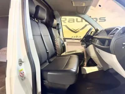 Sell Volkswagen Transporter 2018 - 18900 EUR, 174120 km - AUTO.MOTO.pt